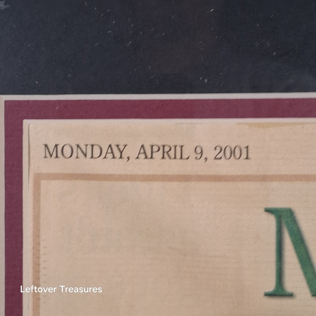 b120- "A slam of his own" Tiger Woods newspaper - Image 2