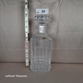 a29- Cristal D'Arques Villandry pattern square lead crystal decanter