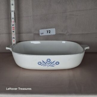 a72- vintage Corning Ware 1 Quart casserole dish