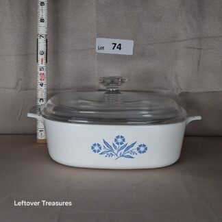 a74- vintage CorningWare casserole dish 2 liter flat