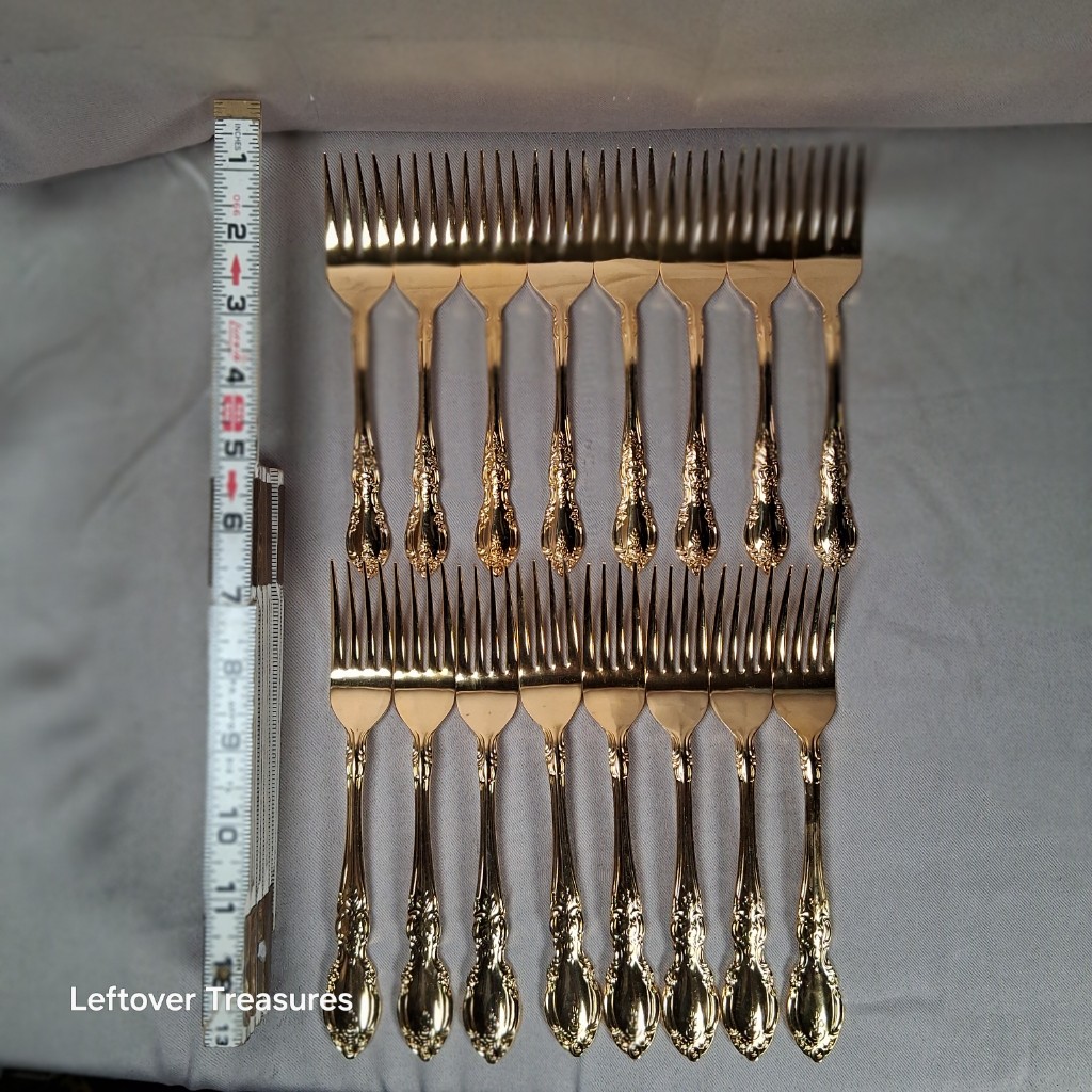 a89- Supreme Cutlery for Towle gold plated flatware set - Image 2