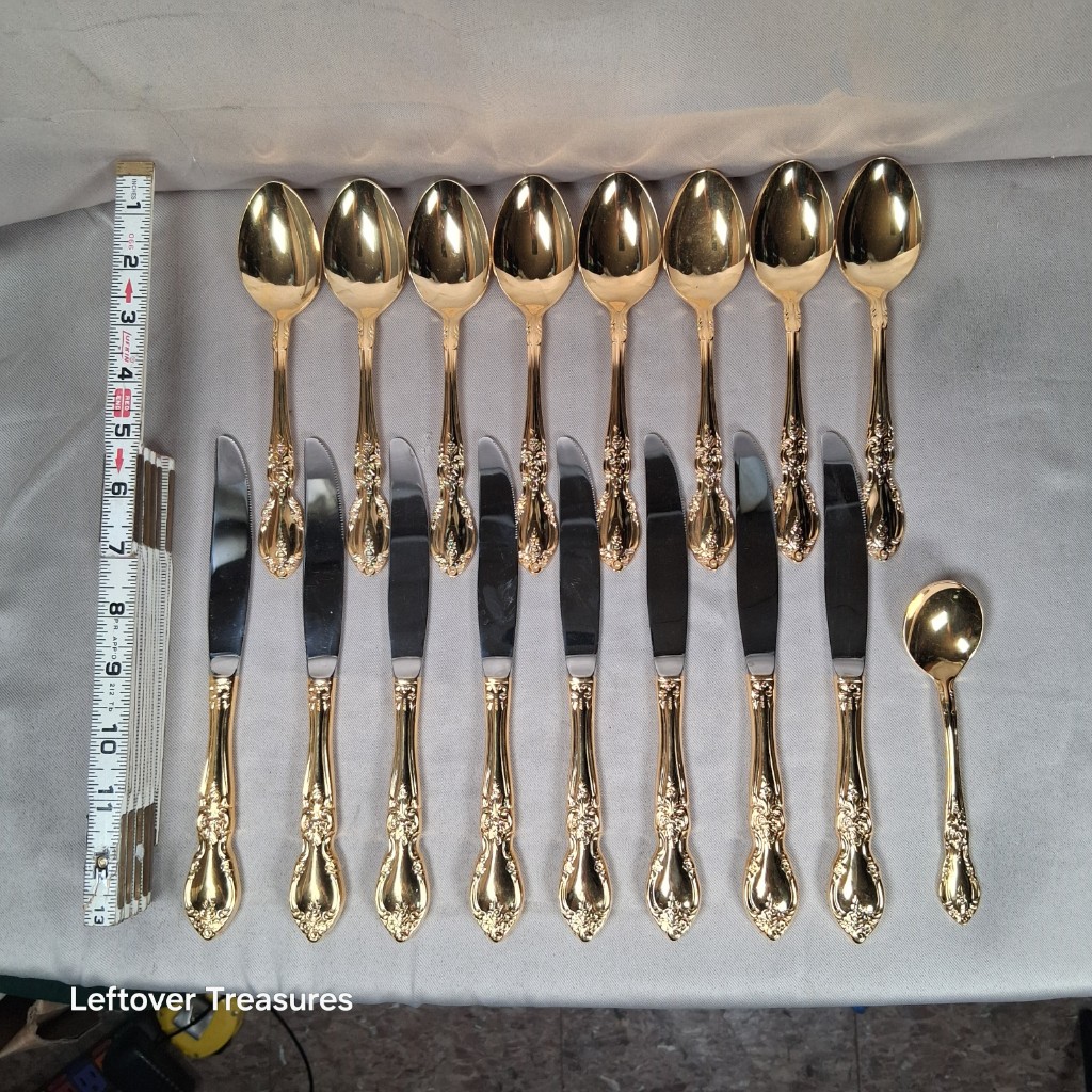 a89- Supreme Cutlery for Towle gold plated flatware set - Image 4