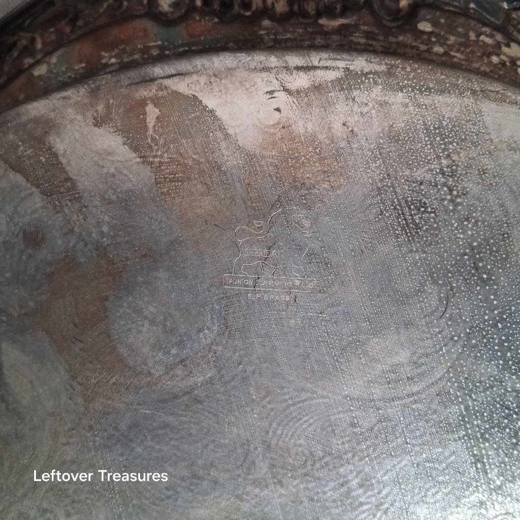 a100- vintage Sheridan silver-plate serving tray - Image 2