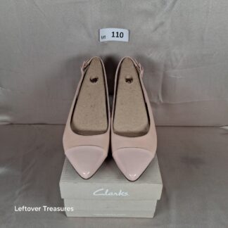 a110- light pink Clarks slingback heels 7w