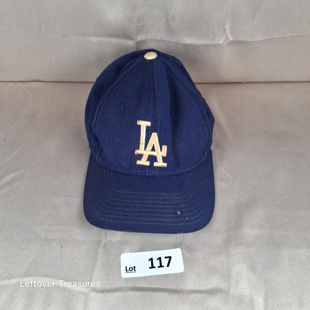 a117- vintage Sports Specialties "The Pro" Los Angeles Dodgers fitted wool baseball cap
