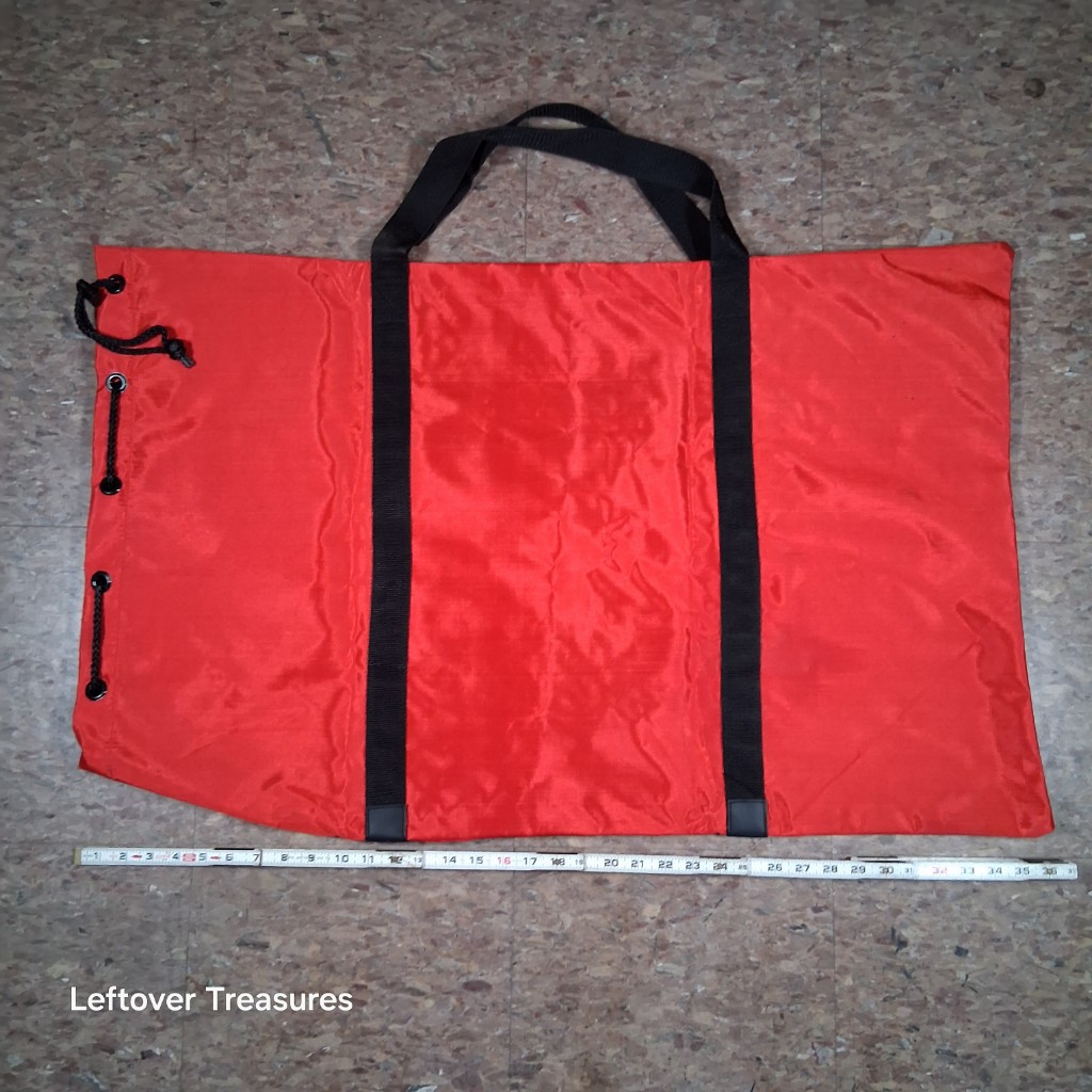 a145- vintage Marlboro Adventure Team duffle bag - Image 2