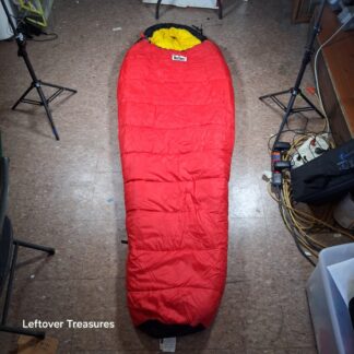 a146- vintage Marlboro Adventure Team sleeping bag