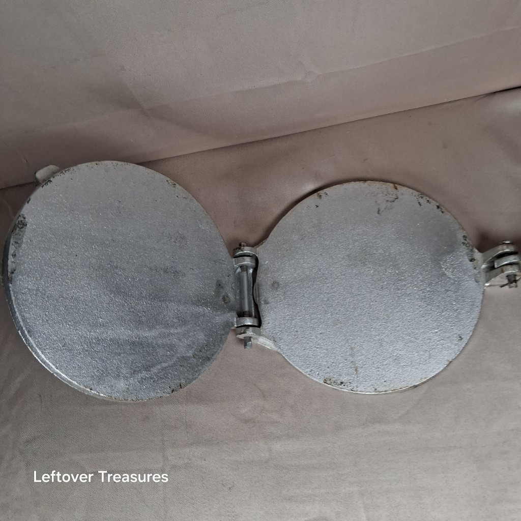a160- vintage Tor-Mex cast aluminum tortilla press - Image 2