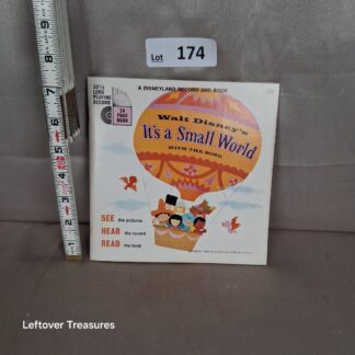 a174- It's a Small World Disneyland Records 45 RPM
