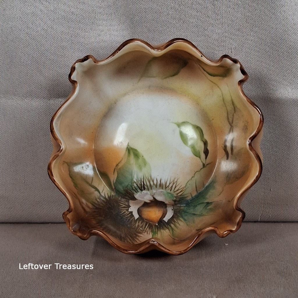 a229- vintage Noritake Japan ruffled nut or fruit bowl - Image 2