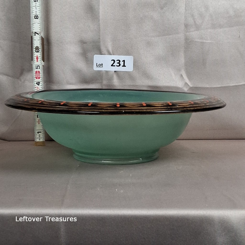 a231- vintage green glass bowl - Image 2