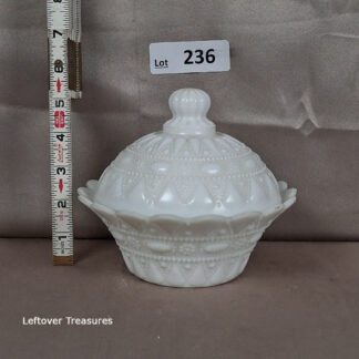 a236- vintage Kemple Lace and Dewdrop pattern milk glass ruffled edge dish