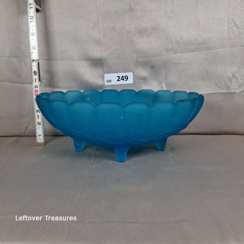 a249- vintage Indiana Glass fruit bowl - Image 2