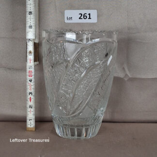 a261- vintage cut lead crystal vase