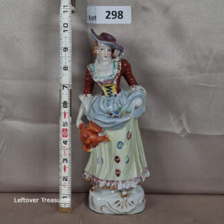 a298- vintage Occupied Japan porcelain female figurine