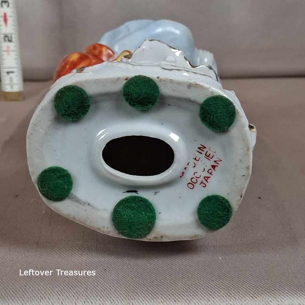 a298- vintage Occupied Japan porcelain female figurine - Image 3