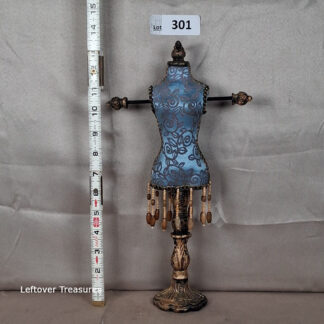 a301-vintage-style jewelry holder
