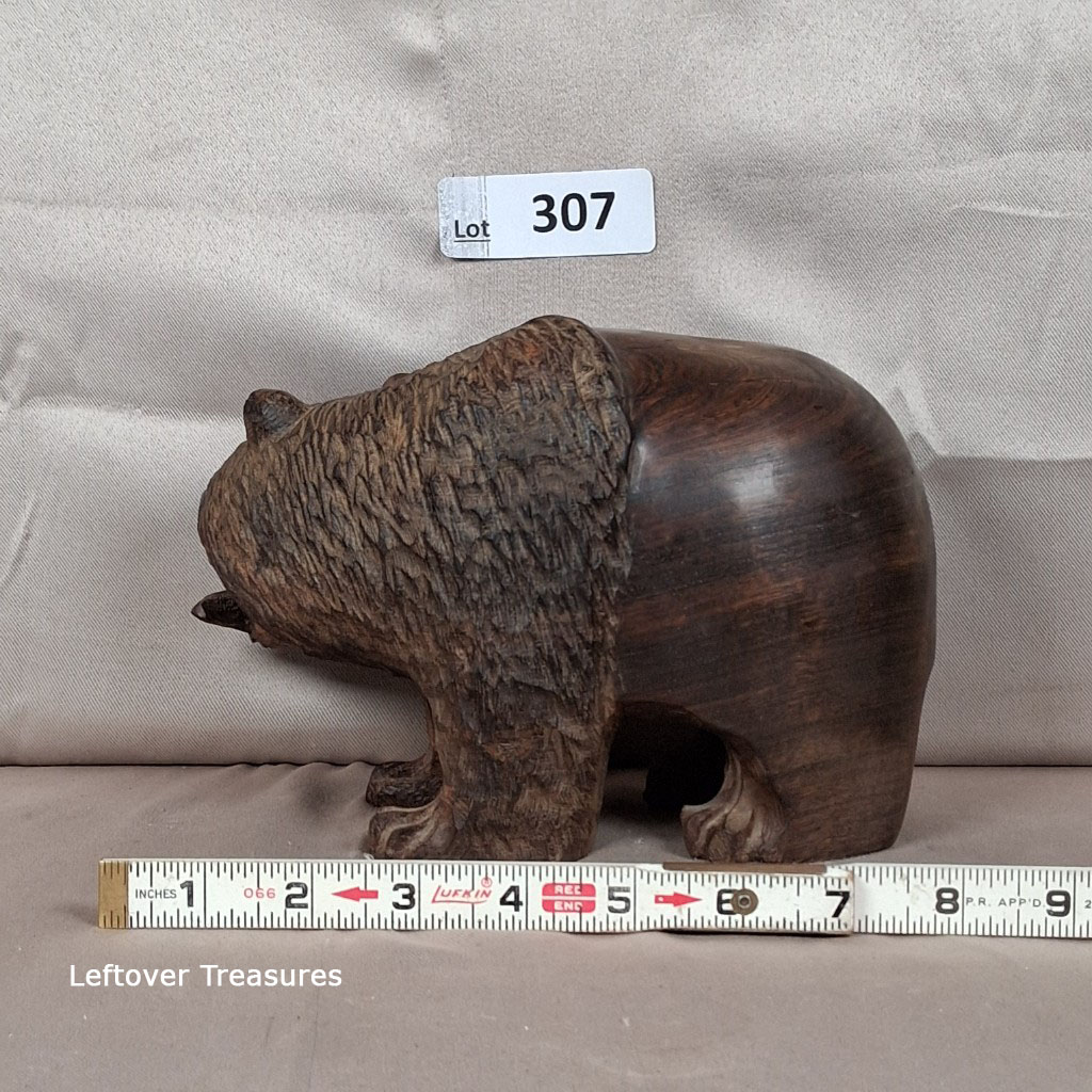 a307- handcarved bear with fish in mouth figurine - Image 2