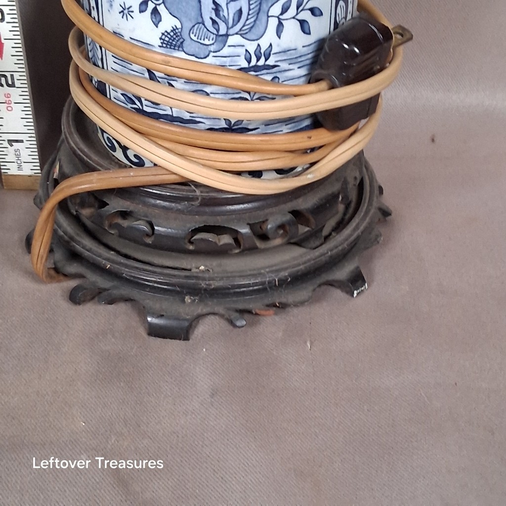 a362- vintage Chinoiserie table lamp - Image 4