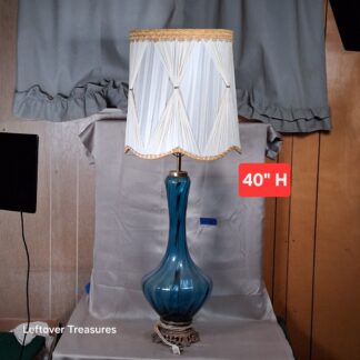 a363- vintage teal blue glass table lamp