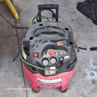a368-  Husky 6-gallon air compressor