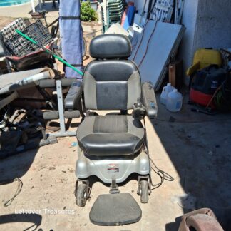 a402- gray CTM HS-1000 compact rear-wheel-drive power chair *needs battery replacement*