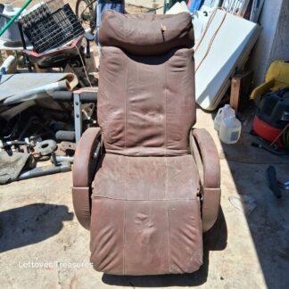 a396- electric brown reclining chair *only reclinging functions work*