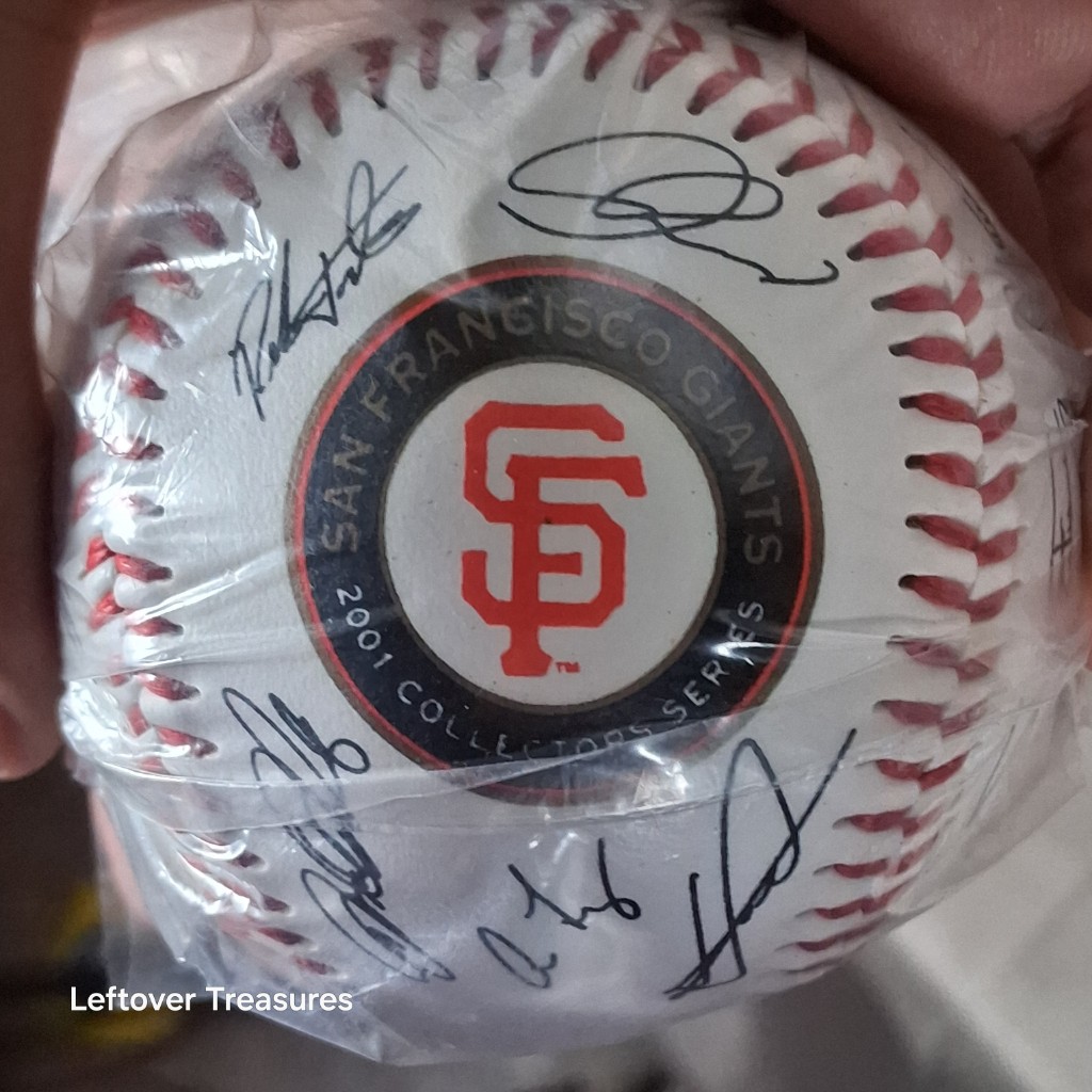 c4- San Francisco Giants 2001 Collectors Series Signature Baseball - Image 4