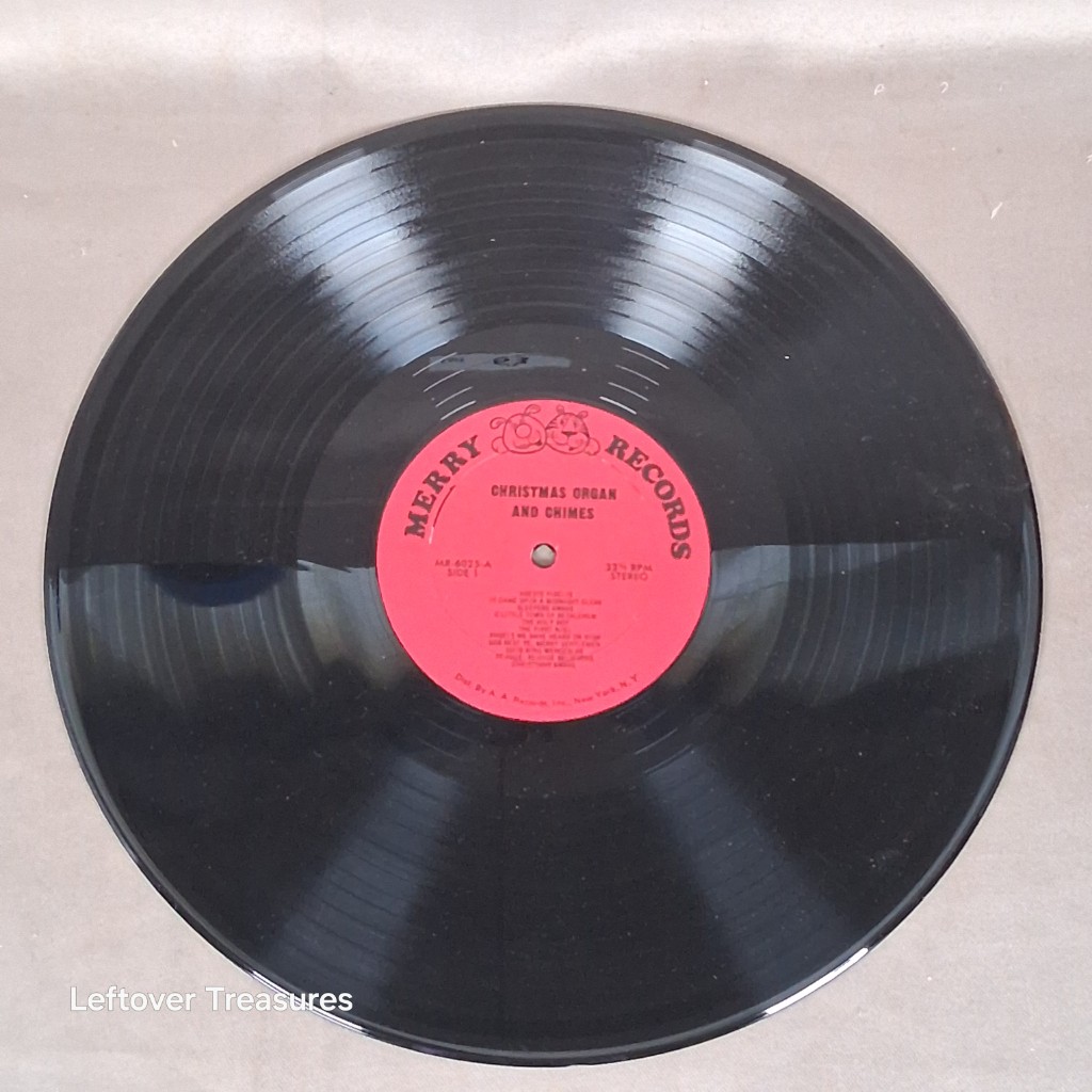 c63- Christmas Organ and Chimes LP AA Merry Records - Image 2