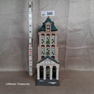 c102- Department 56 Christmas in the City "Brokerage House"