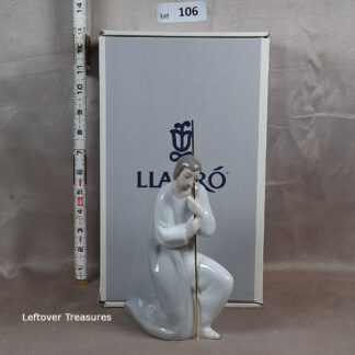 c106- Lladro Saint Joseph Nativity figurine, model #4533