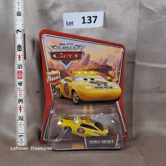 c137- Disney Pixar The World of Cars Charlie Checker #65 Official Pace Car Mattel NIP