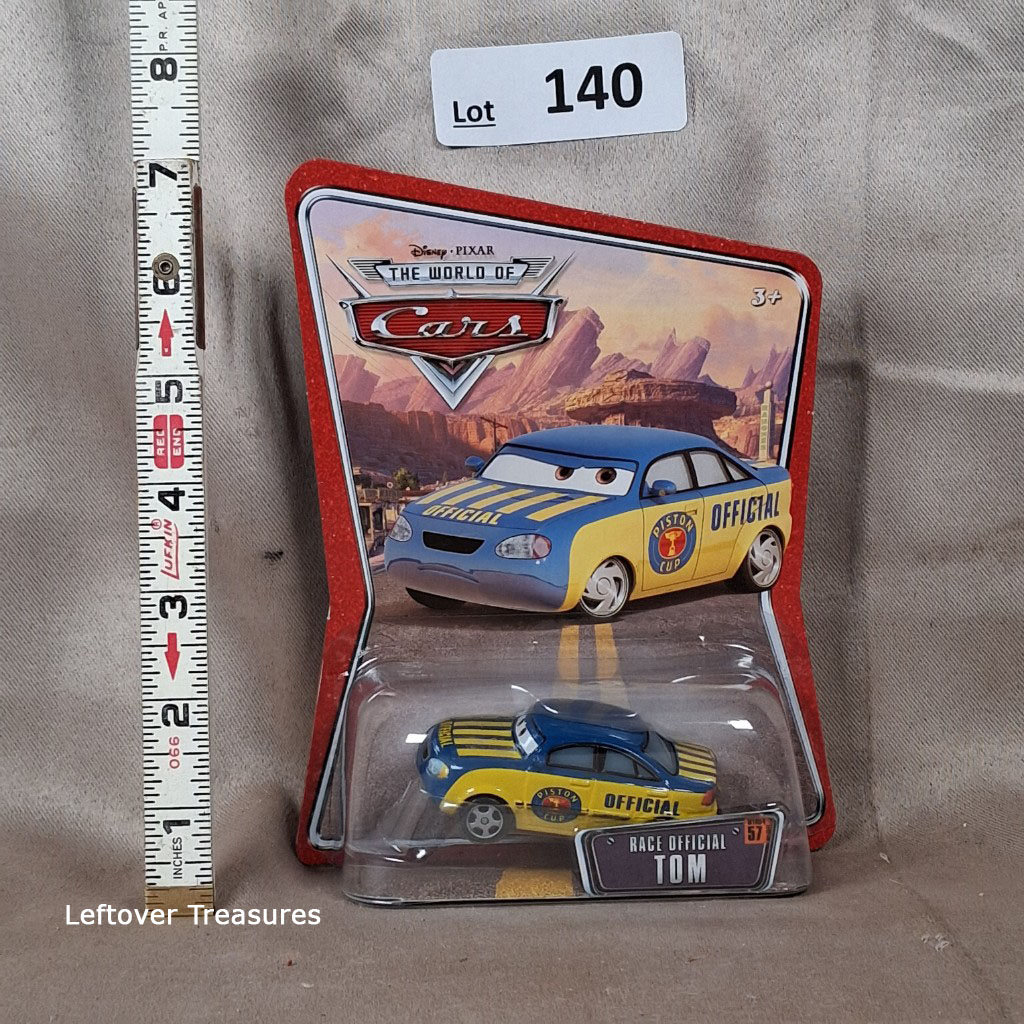 c140- Disney Pixar The World of Cars Race Official Tom Piston Cup #57 Mattel NIP