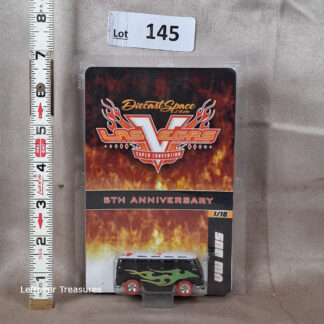 c145- DiecastSpace Las Vegas Super Convention 5th Anniversary VW Bus 1/10 Rare NIP