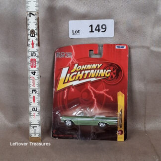 c149- Johnny Lightning 1959 Chevrolet Impala Convertible Green Metallic Tomy 2012 NIP