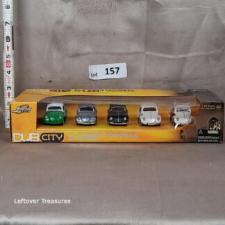 c157- Jada Dub City 5-Deep Old Skool Volkswagen VW Beetle Bug Taxi Multi-Car Set 1:64 NIB