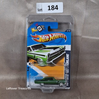 c184- Hot Wheels Muscle Mania '67 Ford Fairlane Green 427 Stripe 1/64 NIP