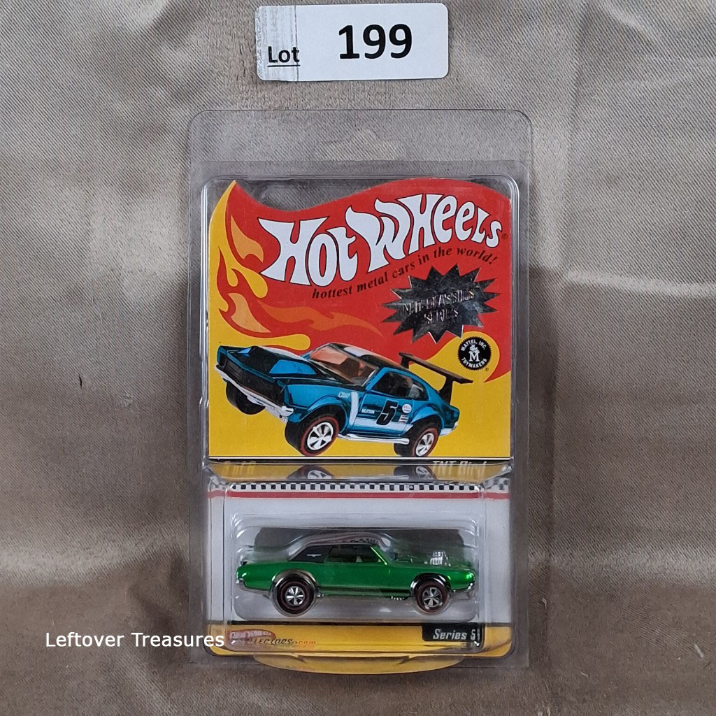 c199- Hot Wheels HWC Neo-Classics '67 T-Bird Green Redline #02123/11000 NIP