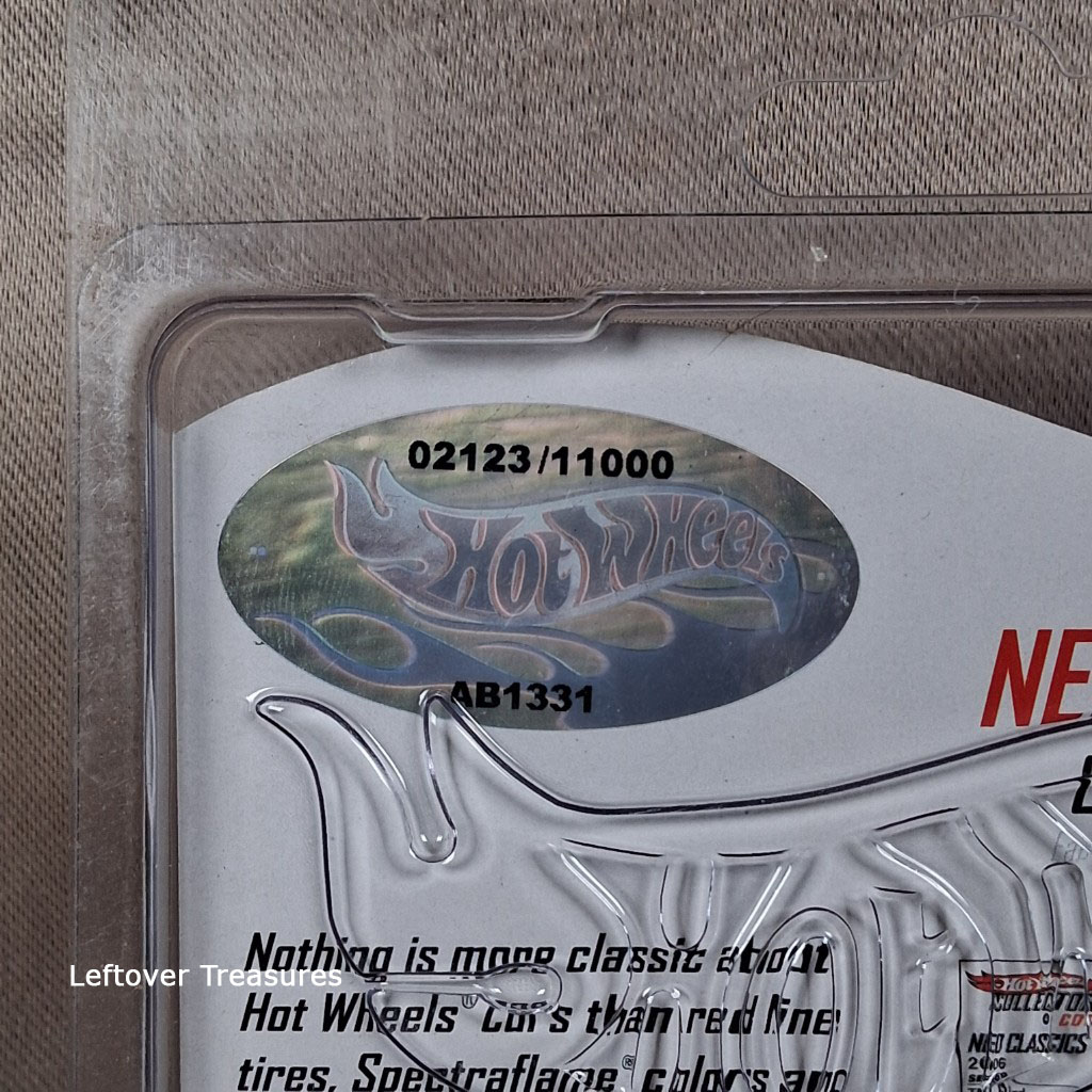 c200- Hot Wheels HWC Neo-Classics '67 T-Bird Green Redline #02638/11000 NIP - Image 3