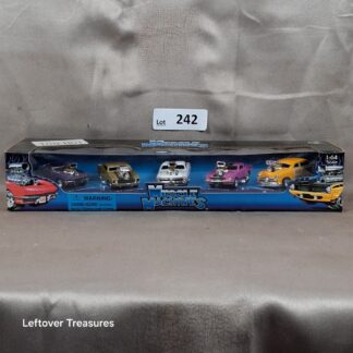c242- Muscle Machines Too Hot 5-Car Set '63 Corvette '69 Camaro '66 GTO Mustang Ford