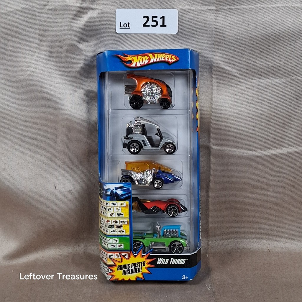 c251- Hot Wheels Wild Things 5-Pack Set includes Bonus Poster Fantasy Customs NIB