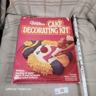e25- Wilton Clown Face Kit