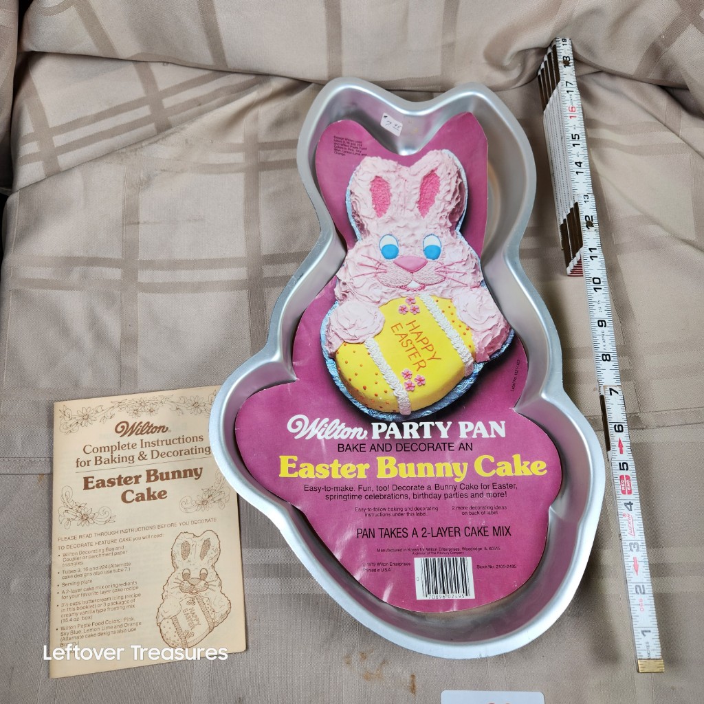 e36- Wilton Easter Bunny Cake