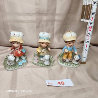 e48- Mid Century Homco Children w/ Puppies