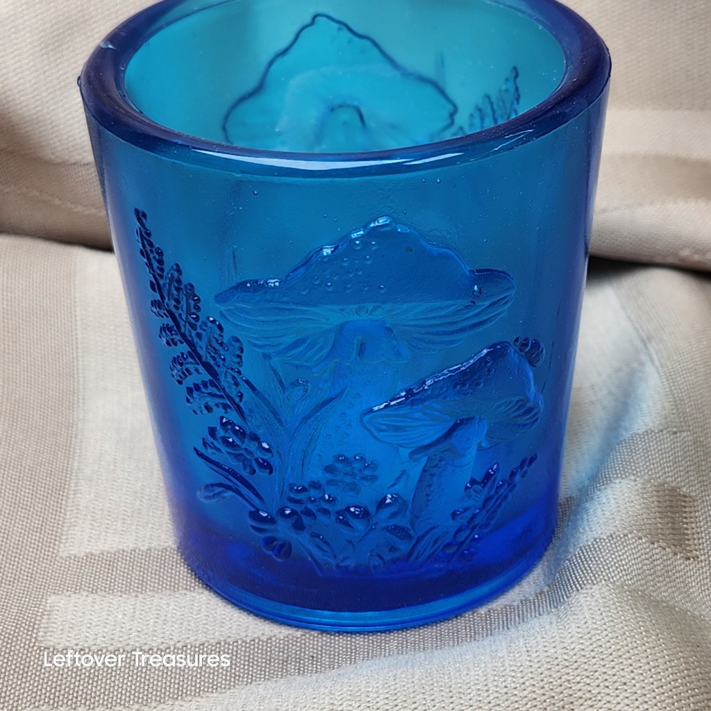 e52- vintage cobalt blue pressed glass mushroom toothpick holder - Image 2