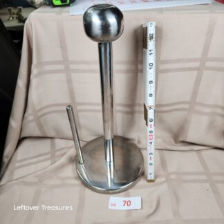 e70- paper towel holder