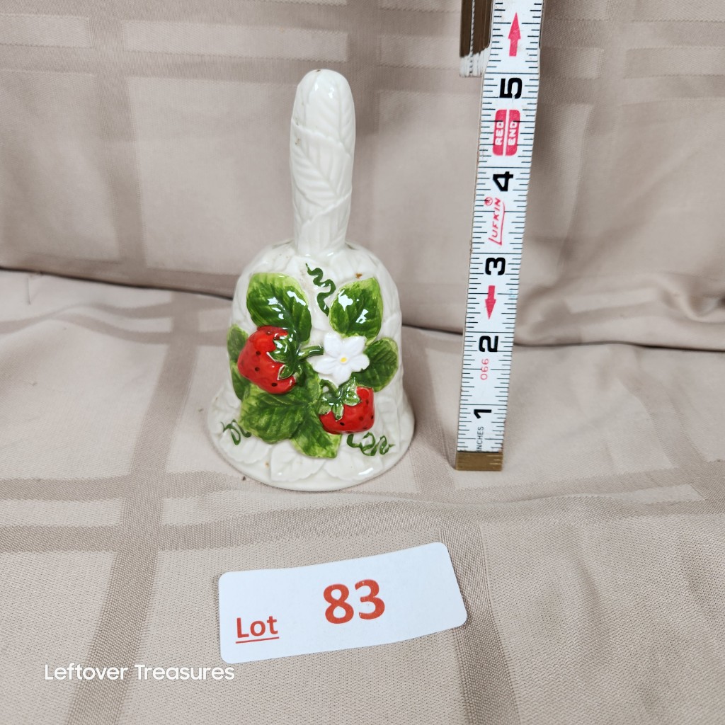 e83- Vintage Strawberry Vine Bell
