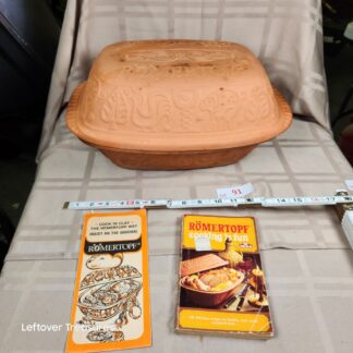 e91- vintage Romertopf Model 113 terracotta clay baker roaster