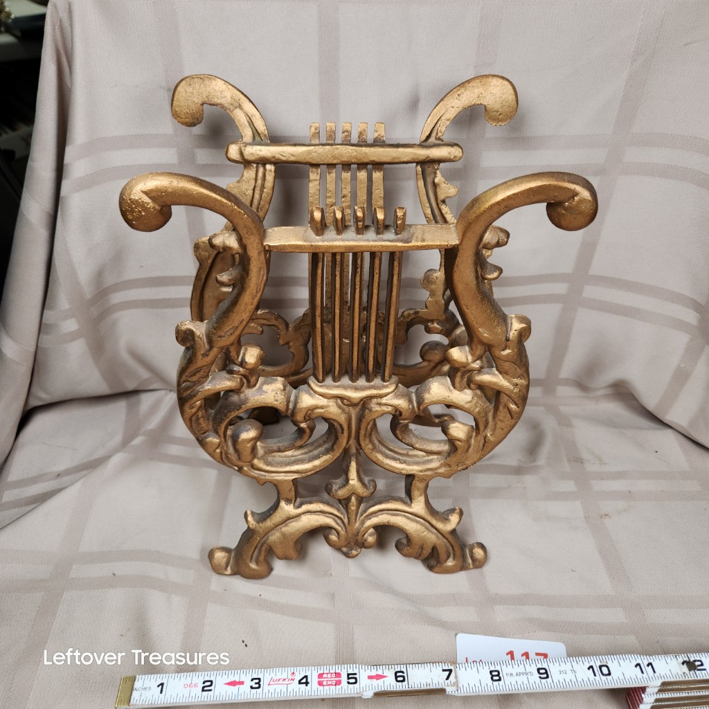 e117- Vintage Cast Metal Lyre Harp - Image 2