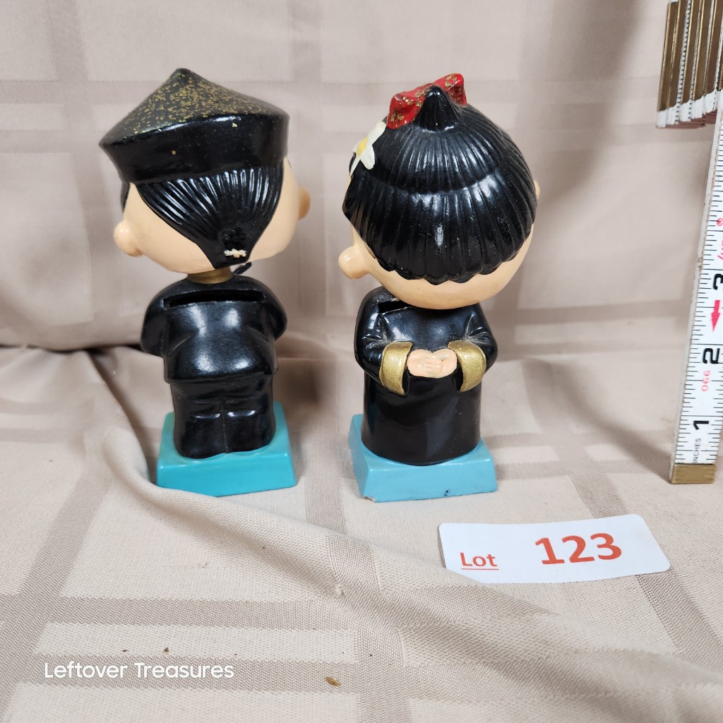 e123- 1950s Lets Kiss bobblehead IDC Japan - Image 2